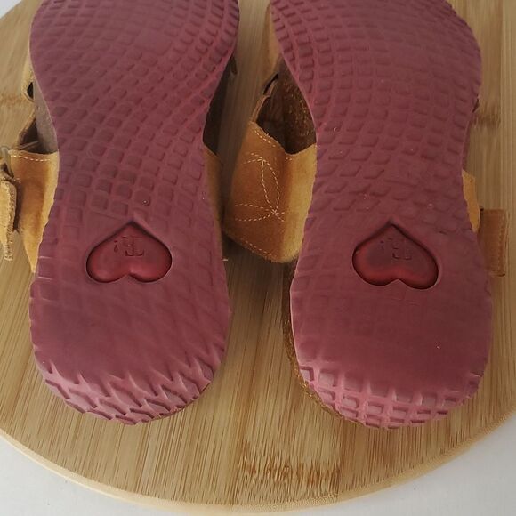 Think! Women's Suede Floral Embroidered Cut Out Slip On Sandal Camel Slides 40 - Picture 10 of 12